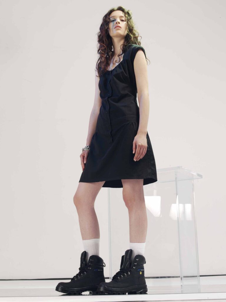About Blu Men and Women Spring / Summer 2008 lookbook, look 11 of 49 — denim, jersey and casualwear menswear and womenswear designed by Leonardo Del Paggio